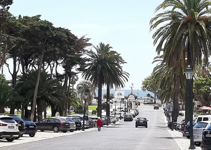 Cascais-Estoril Beachfront Apartments