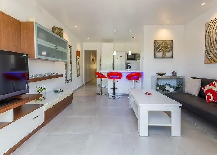 Lacy Golf Apartments (Adults Only)