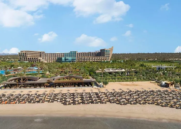Noah'S Ark Deluxe Hotel & Spa