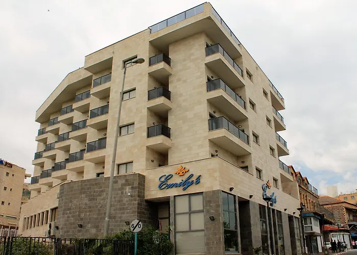 Emily'S Hotel