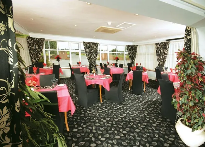 Flexistay Reading West Aparthotel - With Communal Kitchen Use