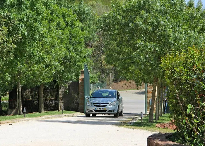 Casas Do Vale Da Rainha