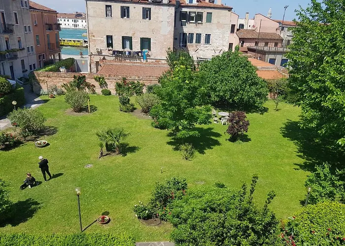 Angela Di Venezia House