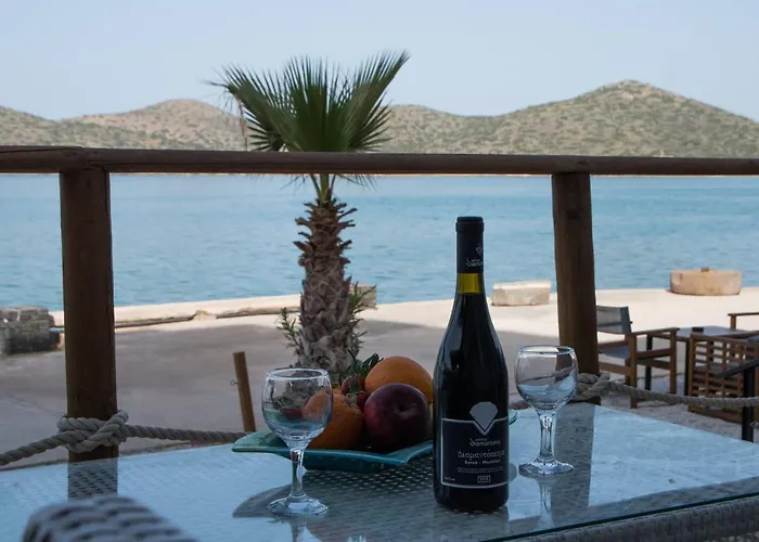Iliana Sea Side House