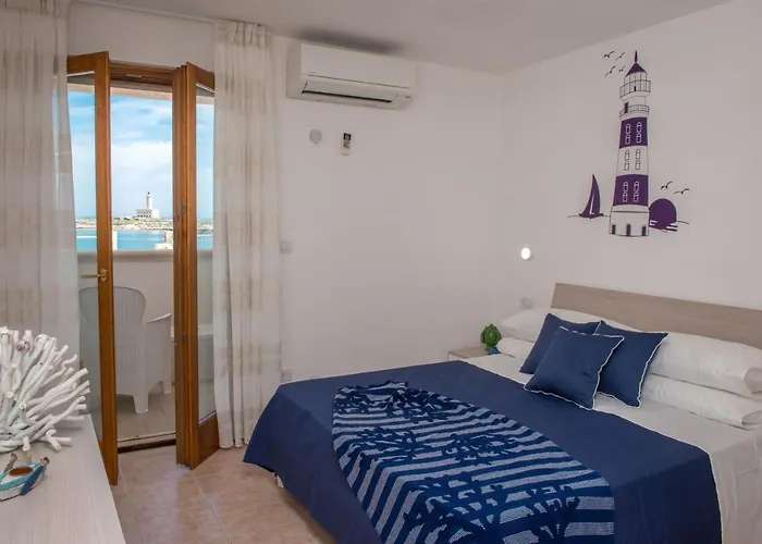 Al Faro Guest House