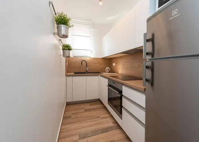 Luxury Apartments - La Vir 1 & 2