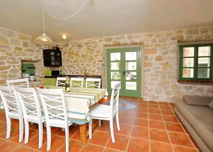 Villa Kamena