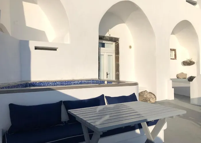 Altana Cliffside Villas