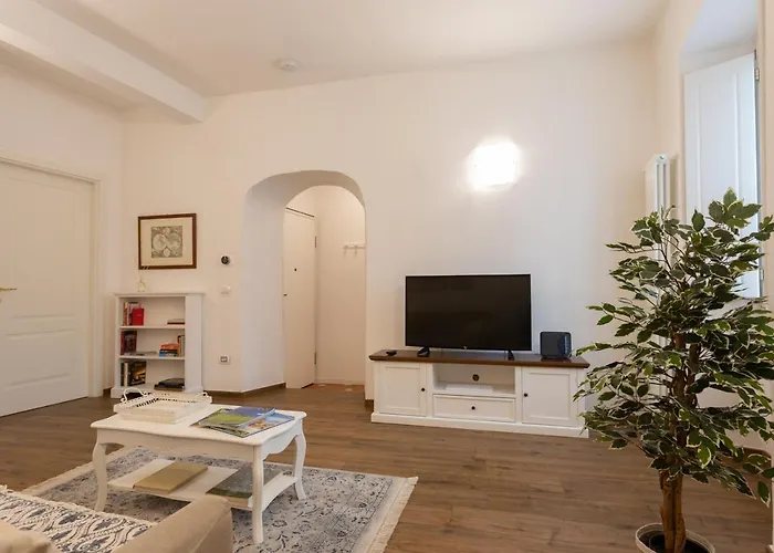 Mercatale Apartment