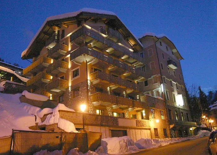 Limone Palace Aparthotel