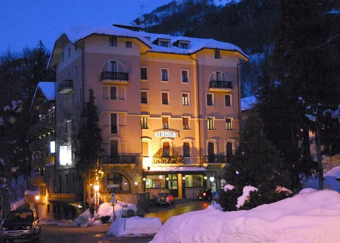Limone Palace Aparthotel