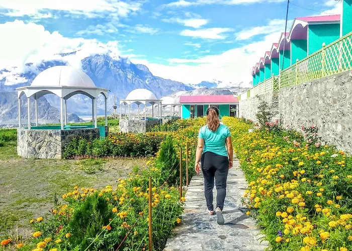 Hotel Mountain Lodge Skardu