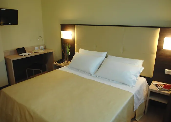 Hotel Alveri
