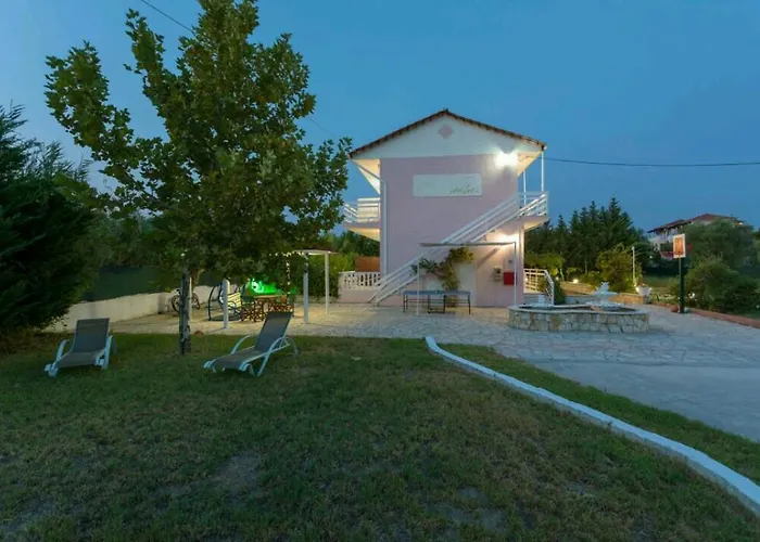 Eleni Studios & Apartments