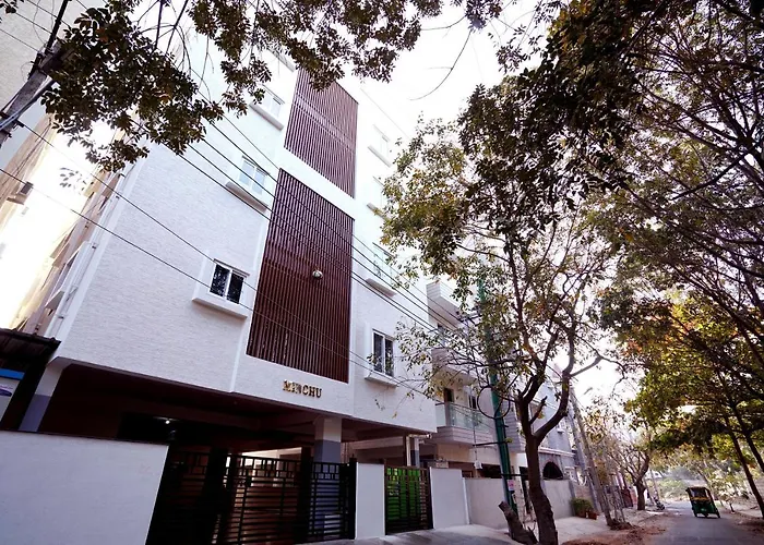 Castle Jp Service Apartments