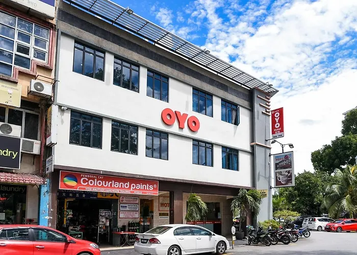 Oyo 44114 Hotel 916