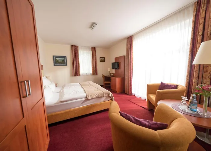Hotel & Cafe Strandeck