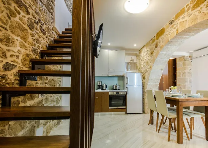 Agarathos Deluxe Homes In The Heart Of Kaliviani Near Balos