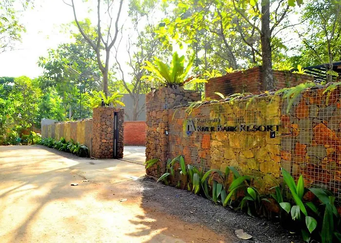 Kottawatta River Bank Resort