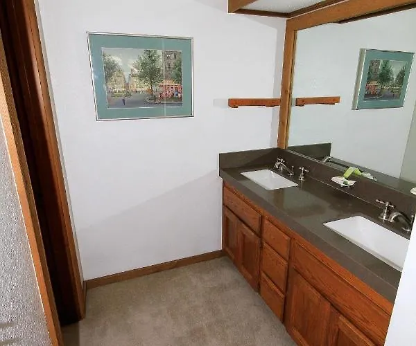 Mountainback 72 Corner Unit
