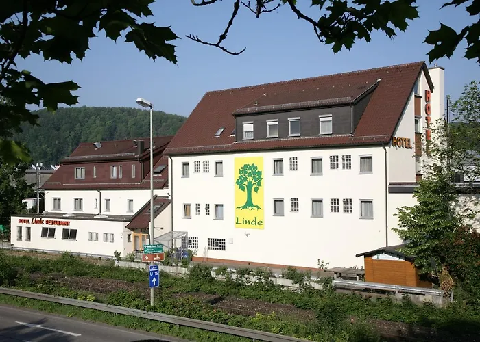 Hotel-Linde-Restaurant Monika Bosch Und Martin Bosch Gbr