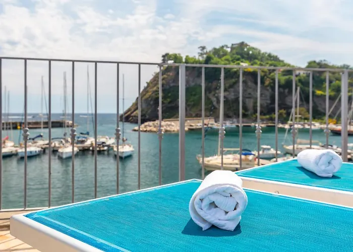 La Finestra Sul Mare By Tizzano House